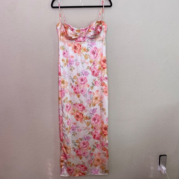 HOUSE OF CB 'Josefina' Ivory‎ Floral Maxi Dress NWOT size M - Picture 5 of 17